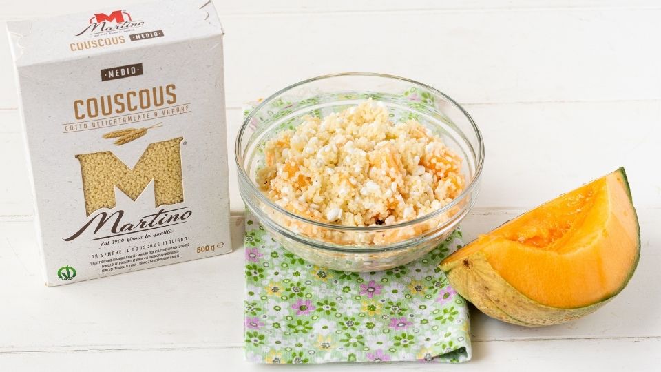 Couscous salad with melon and cottage cheese