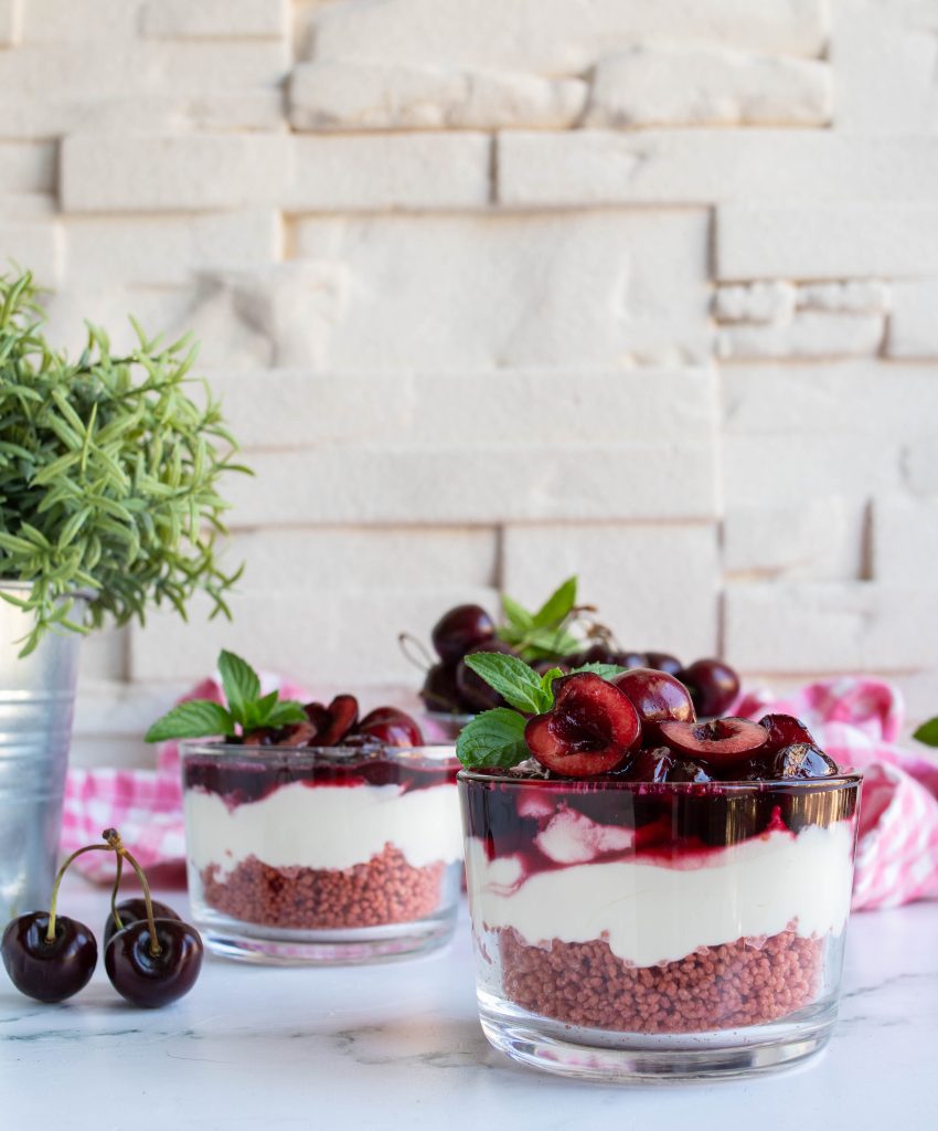 Beet couscous with mascarpone and cherries