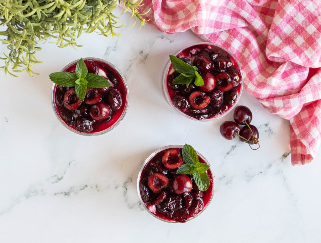 Beet couscous with mascarpone and cherries