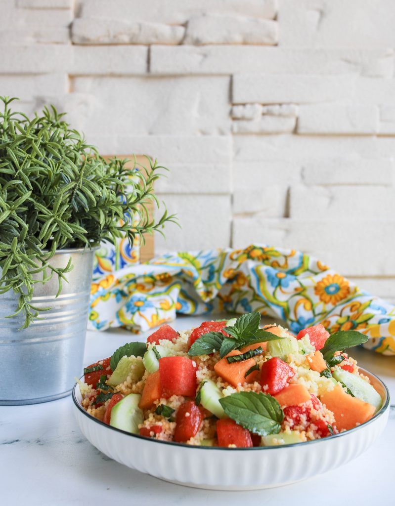 COUSCOUS CON MELONE ANGURIA E CETRIOLI