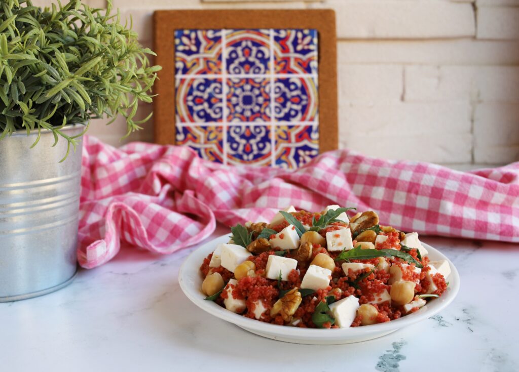 COUSCOUS ALLA BARBABIETOLA CON CECI, NOCI E PRIMO SALE